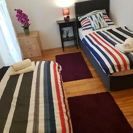 Apartment Ante Split
