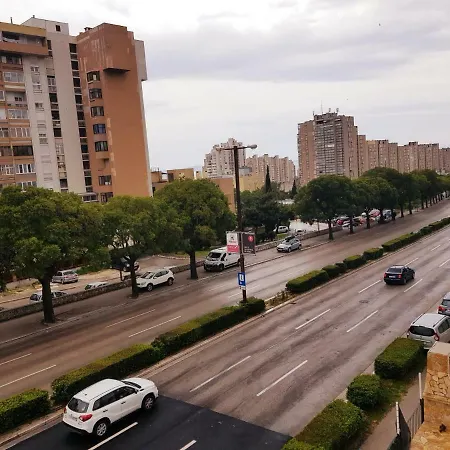 Ante Apartment *